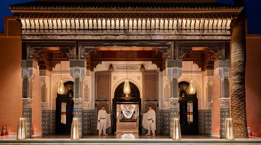 Entrée d’un hôtel, exemple d’hébergement pour un séminaire à Marrakech